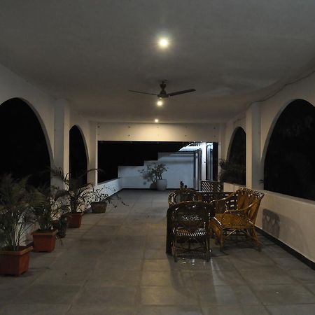Villa Anna Pondy Pondicherry Exteriör bild