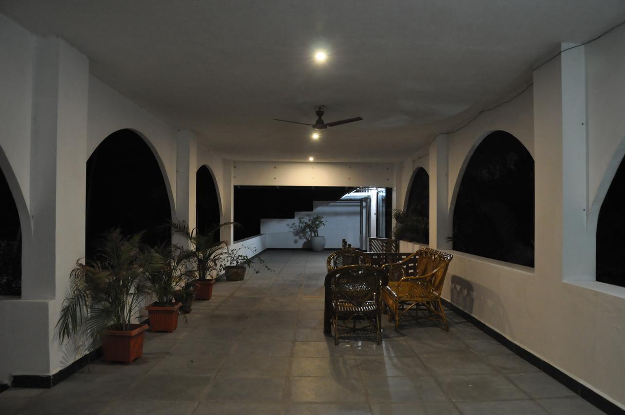 Villa Anna Pondy Pondicherry Exteriör bild